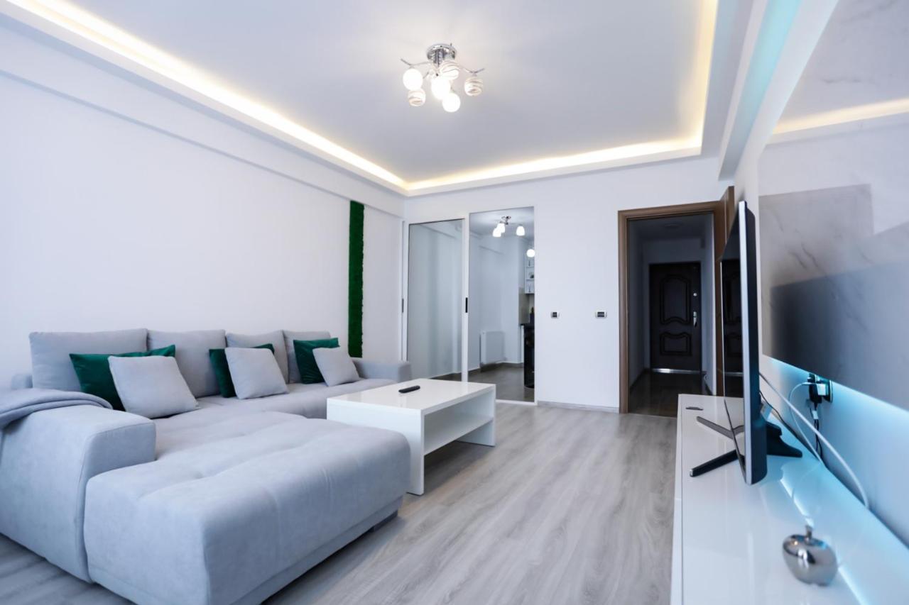 Isaran Apartament With Panoramic City View Брашов Екстер'єр фото