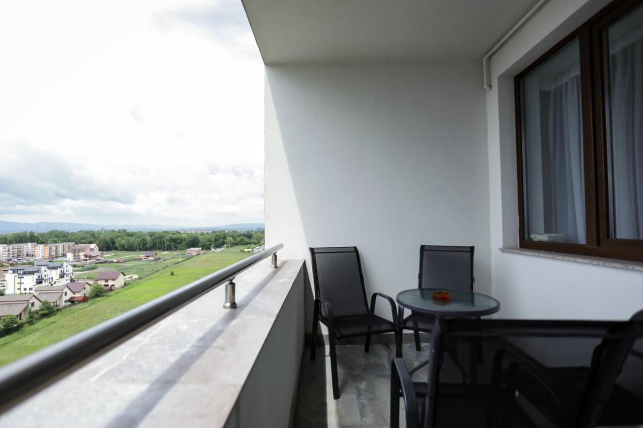 Isaran Apartament With Panoramic City View Брашов Екстер'єр фото