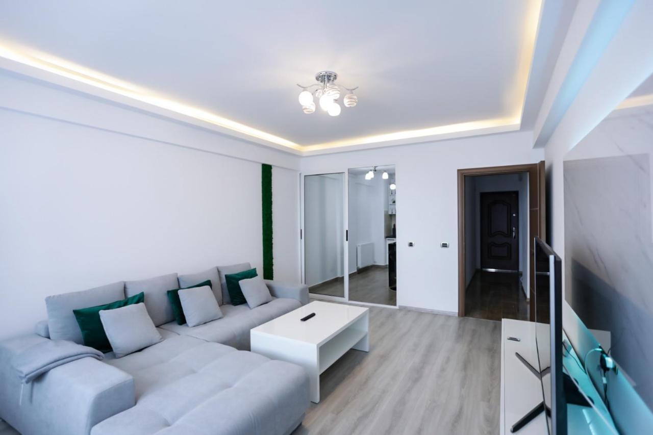 Isaran Apartament With Panoramic City View Брашов Екстер'єр фото