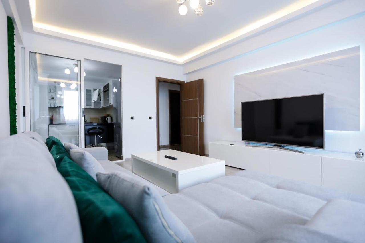 Isaran Apartament With Panoramic City View Брашов Екстер'єр фото